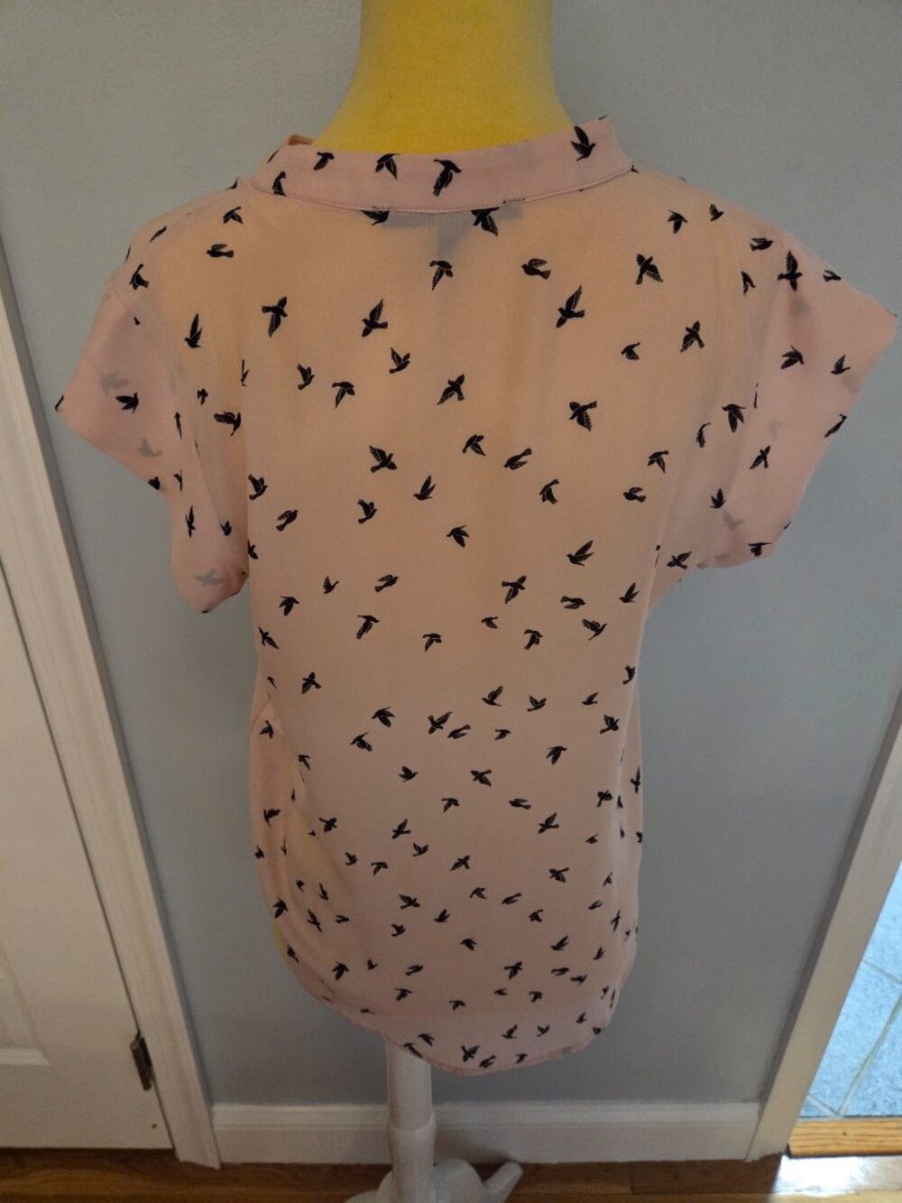 S.R. Bird Pattern Blouse - Picture 2 of 5